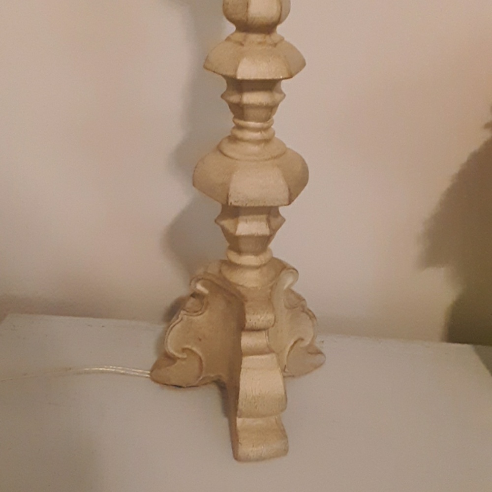 Lamp base - Picture 3 of 3
